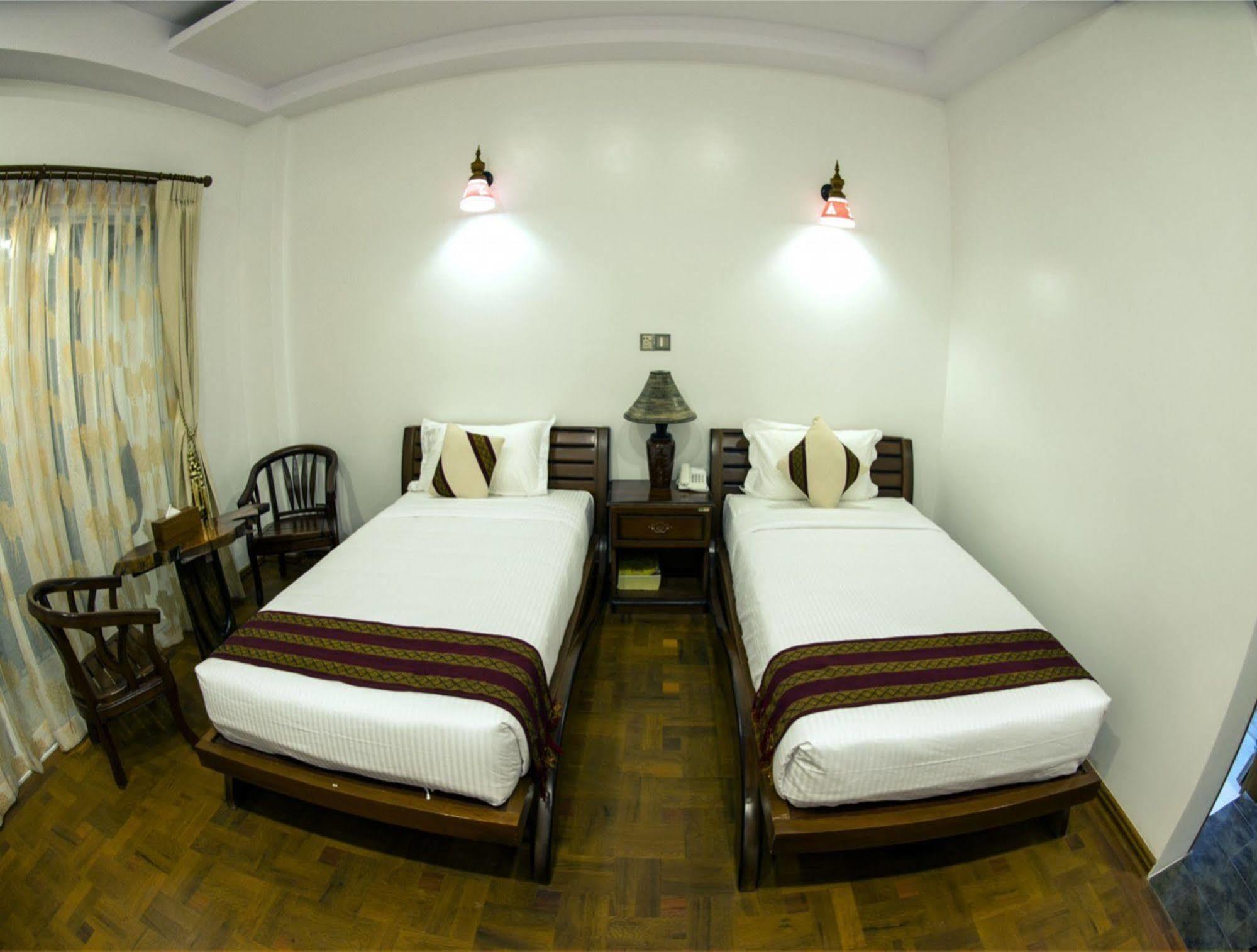 Yadanarpon Dynasty 3* Mandalay