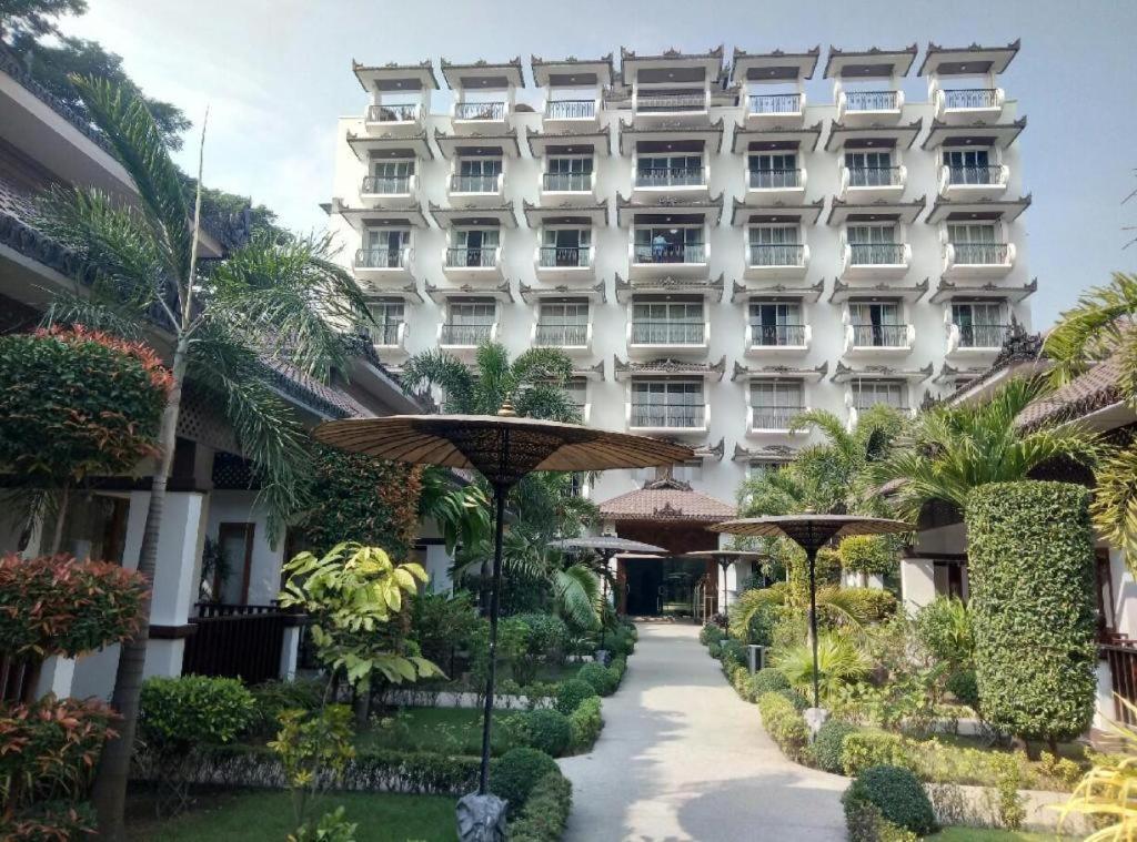 Hotel Yadanarpon Dynasty 3*
