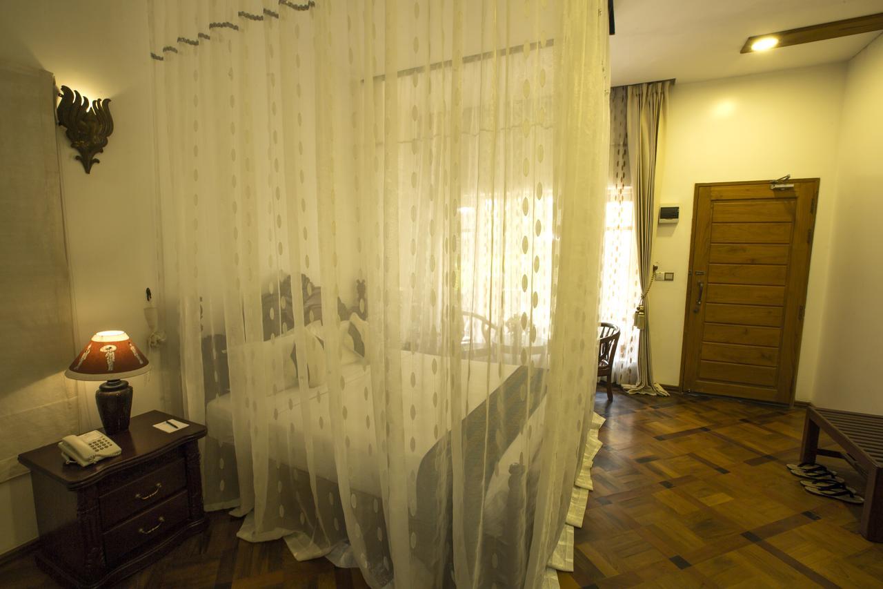 Yadanarpon Dynasty Hotel 3*